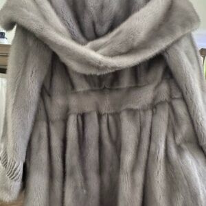 Source Unknown Gray real mink Fur Coat / great condition size m/s real fur!!
